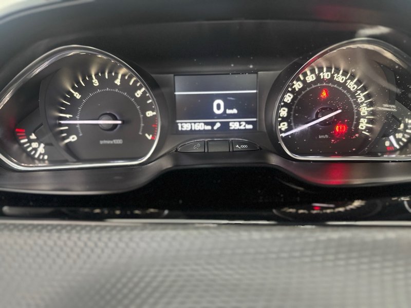 Peugeot 208 2015, foto 10