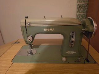 Máquina de coser a pedal
