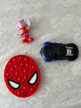 Lote: Pop it Spiderman, Sonic y Transformer