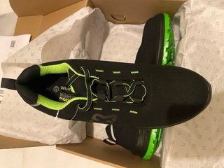 Zapatos de seguridad Wurth negros y verdes