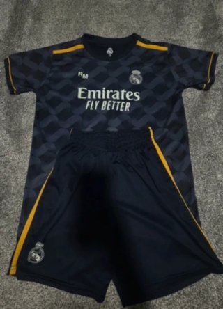 Conjunto Real Madrid Infantil Azul y Dorado