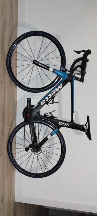 Bicicleta de carretera carbono Metta Eolo
