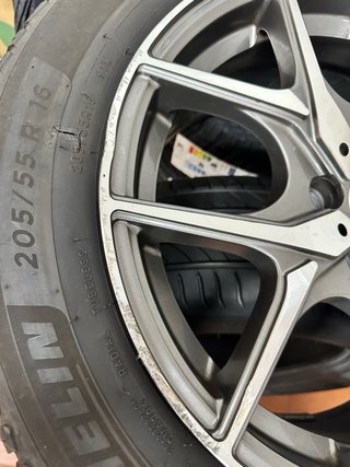 Michelin 205/50/16 +Llantas 16”