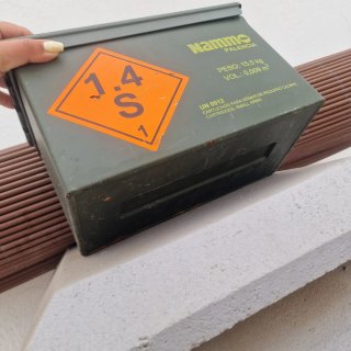 Caixa de metal