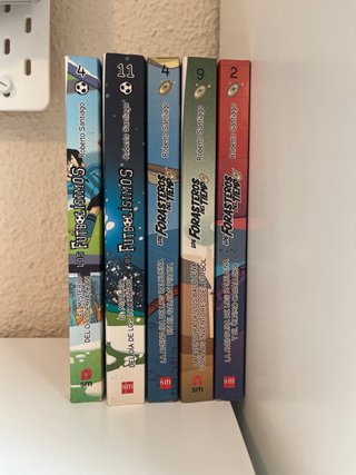 Lote 5 Libros Los Futbolísimos y Los Forasteros de