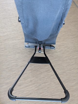 Hamaca Babybjorn reversible con juguete