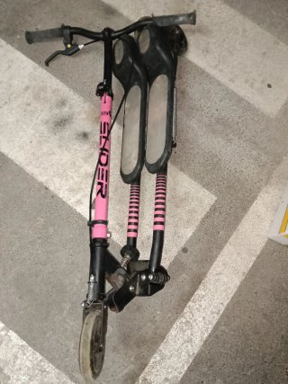 Patinete Slider rosa y negro