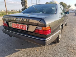 Mercedes-Benz 300CE 1989