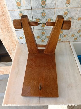 Jamonero antiguo de madera