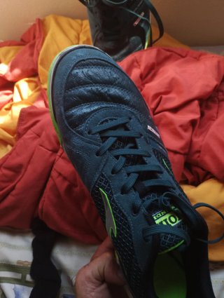 Zapatillas fútbol sala Joma hombre, vivo en Vigo
