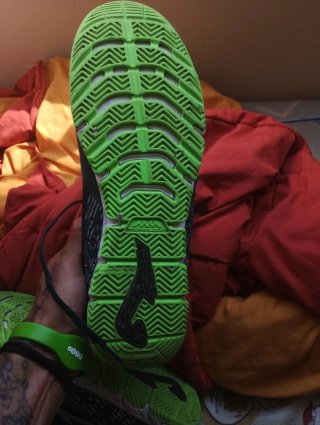 Zapatillas fútbol sala Joma hombre, vivo en Vigo