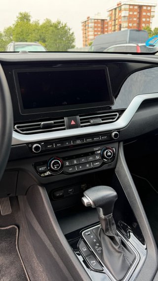Kia Niro 1.6 GDi HEV 104kW (141CV) Drive