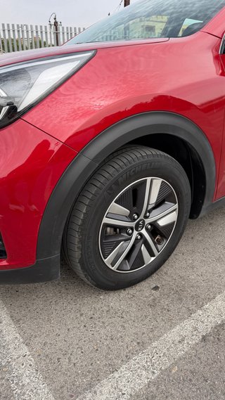 Kia Niro 1.6 GDi HEV 104kW (141CV) Drive