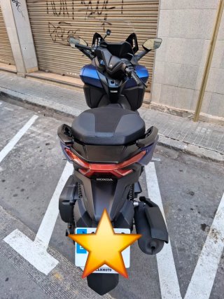 Moto Honda Forza 125cc, año 2024, 6500km
