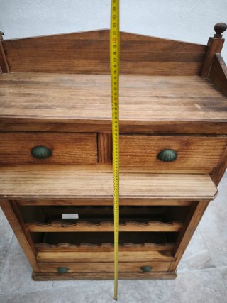 Mueble botellero de madera