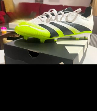 Botas de fútbol Adidas Predator League Talla 42.