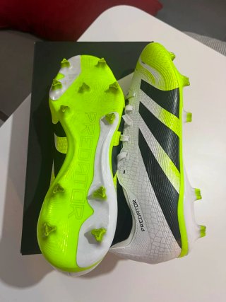 Botas de fútbol Adidas Predator League Talla 42.