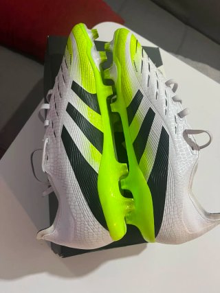 Botas de fútbol Adidas Predator League Talla 42.