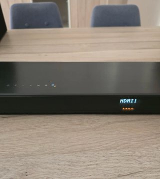 Barra de Sonido LG SL10YG Negra