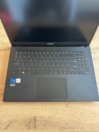 Portátil MSI Modern 15 B13M Negro