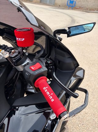Yamaha R9 Full Extras