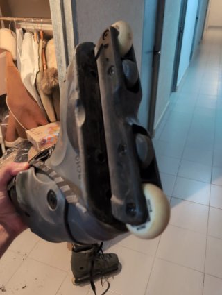 Patines agresivos negros