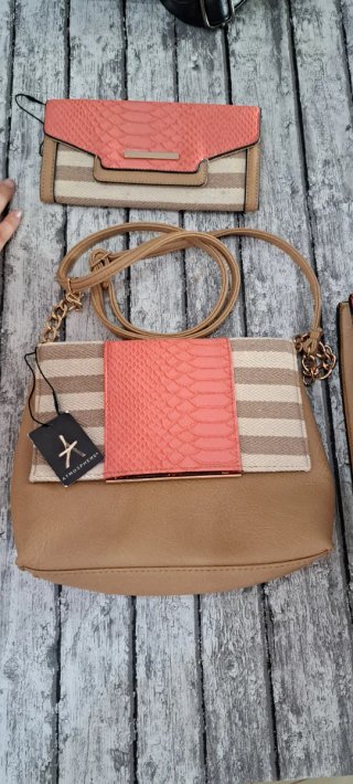 Pack 4 Bolsos Negro y Rosa y un monedero