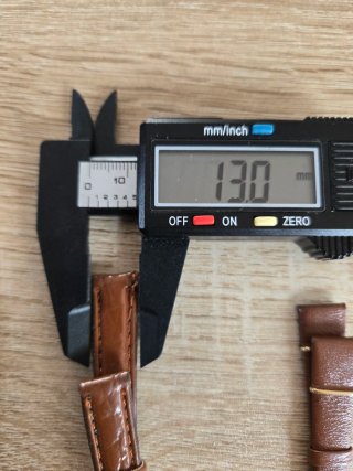 Lote 8 correas de reloj variadas