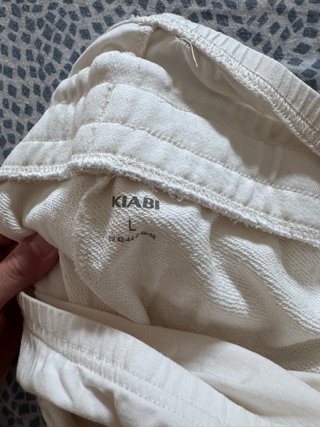 Ropa premamá: Pantalones y una falda