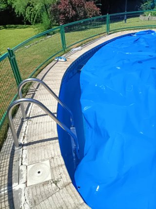 Cobertor piscina azul