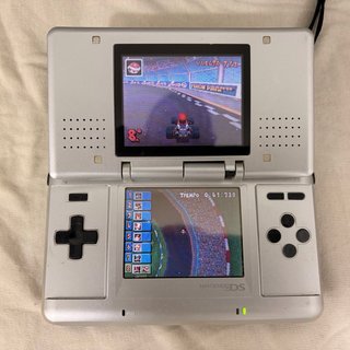 Nintendo DS Plata + juego  Mario Kart