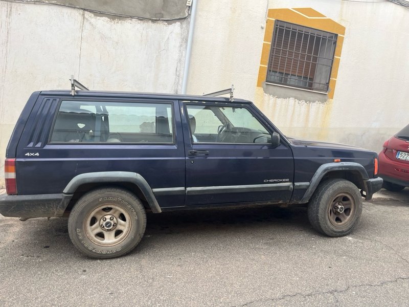 Jeep Cherokee 1996 - foto 1