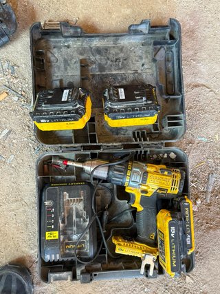 Taladro Stanley Fatmax 18V con 2 baterías