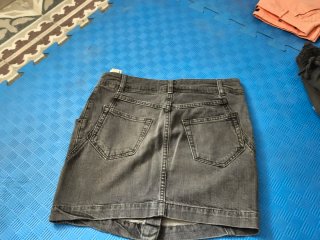 Falda Massimo Dutti gris talla 36