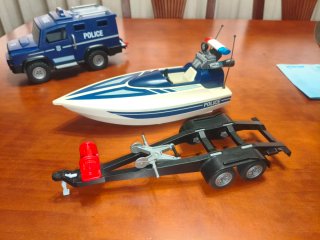 Playmobil 5187 Coche Policía con Lancha