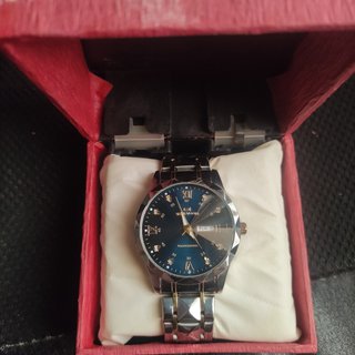 Elegante Reloj LIGE Oro y Plata