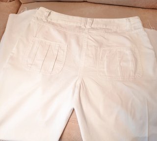 Pantalón blanco mujer deshilachado