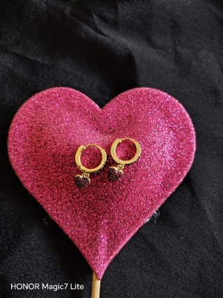 Orecchini a cerchio con cuore