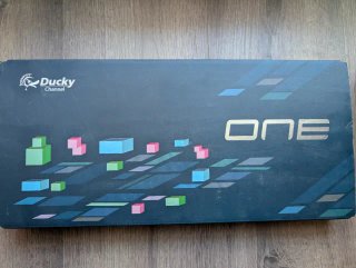Teclado Gaming Ducky One TKL RGB MX Blue Ñ
