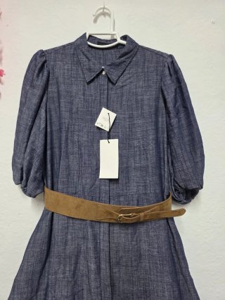 vestido midi con cinturón