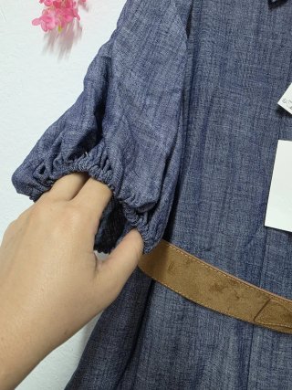 vestido midi con cinturón