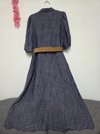 vestido midi con cinturón