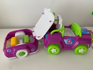 Pinypon Casita Nieve Coche y Remolque