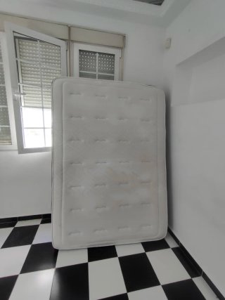 Colchón inflable blanco