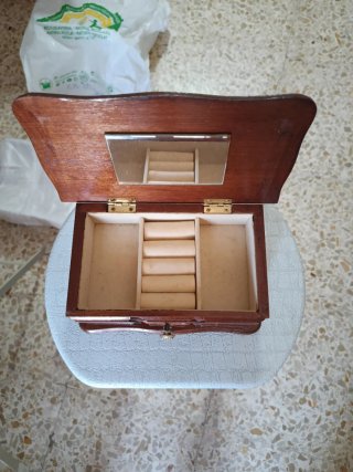 Joyero Musical Madera Marrón y Dorado