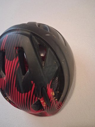 Casco bicicleta infantil negro/rojo specialized