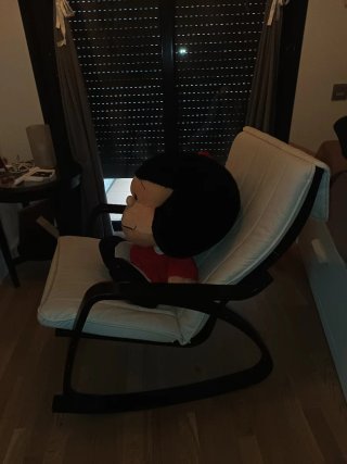 Mecedora Poäng Ikea con 2 cojines (negro y blanco)