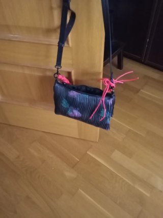 Bolso Desigual negro y rosa