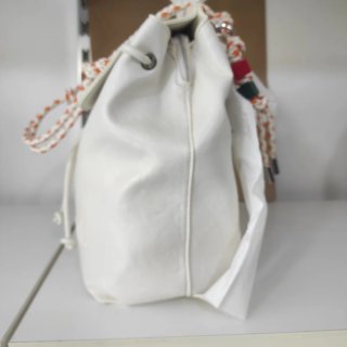Zaino Desigual bianco con manico intrecciato