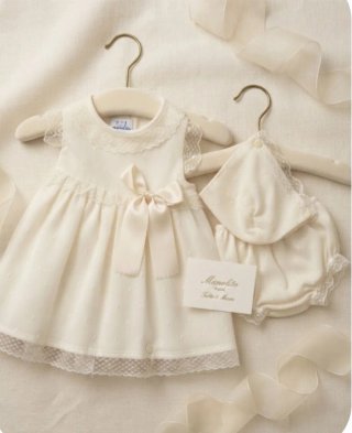 Vestido de bautismo y capota